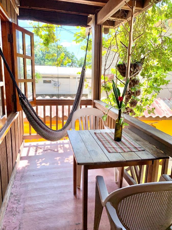 Seabreeze Inn Уест Енд Екстериор снимка