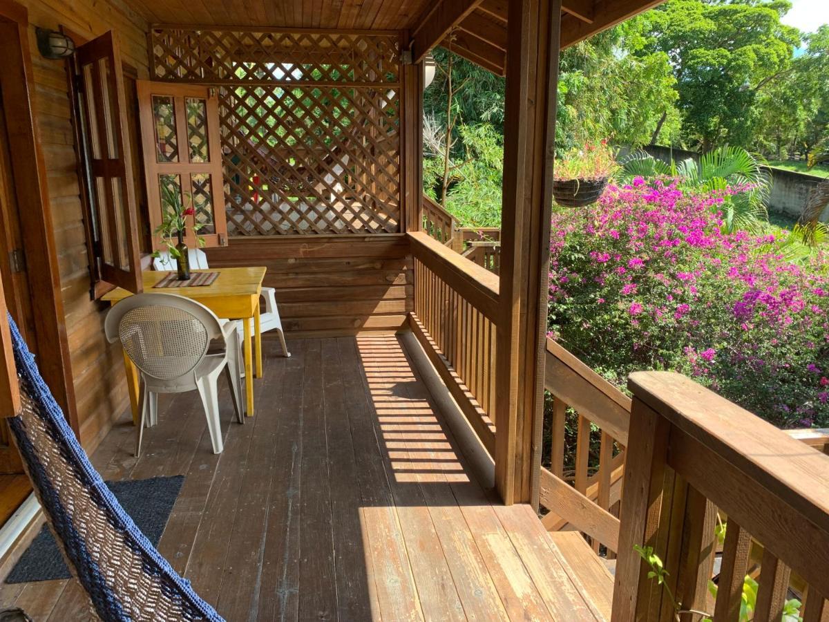 Seabreeze Inn Уест Енд Екстериор снимка