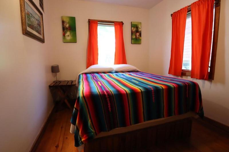 Seabreeze Inn Уест Енд Екстериор снимка