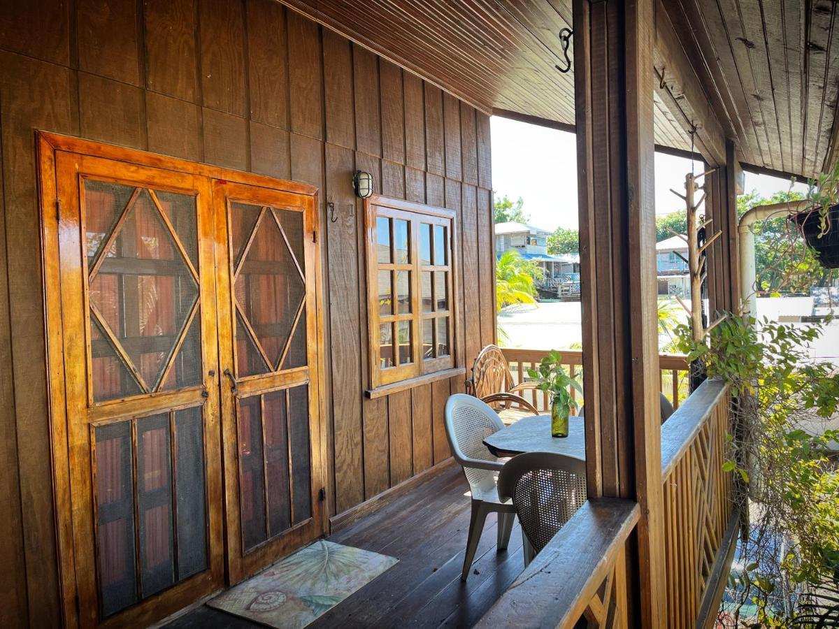 Seabreeze Inn Уест Енд Екстериор снимка